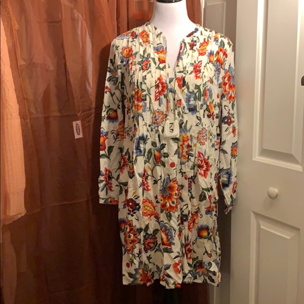 Long sleeve dress.